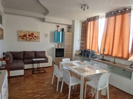 76150bd2-b4e5-4778-ab9d-ae19849a59cf.jpg