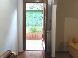 Ingresso dalla corte.jpg
