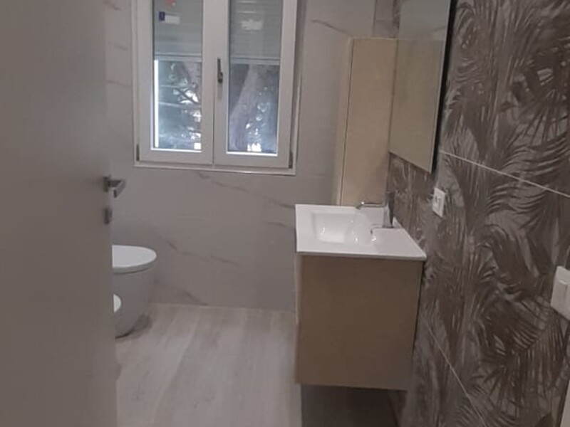 Bagno con doccia Fin affaccio Sud.jpeg