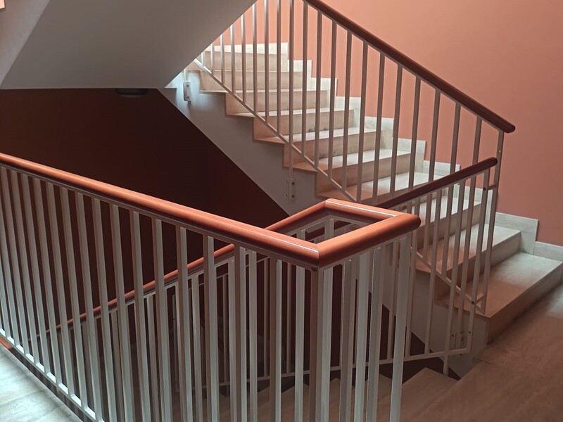 Scala e 2°P con Ascensore.jpg